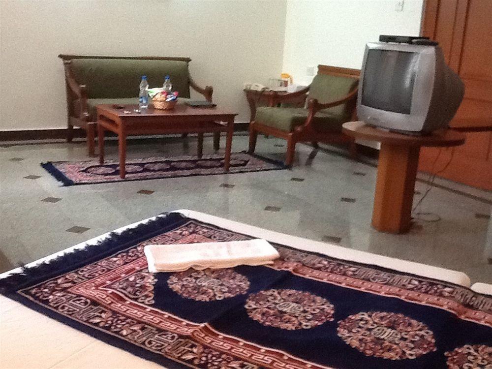 Hotel Kanishka Phg Bangalore Bagian luar foto